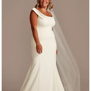 Elegant Off-Shoulder Cream Wedding Dress